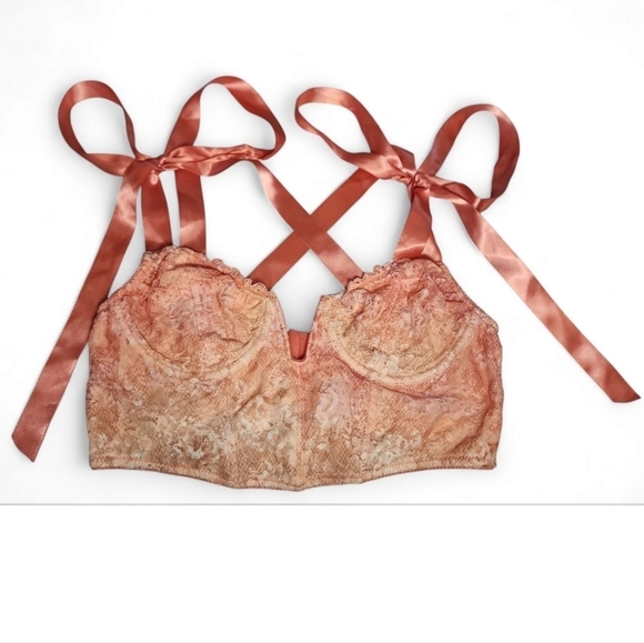 URBAN OUTFITTERS Out From Under COQUETTE Pink Cream Lace Corset Top Bow Straps - Picture 11 of 11